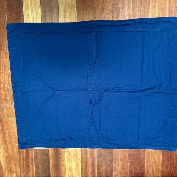 Pottery Barn Kids set of 2 standard shams navy w/embroidered skull/skateboard - Picture 3 of 5